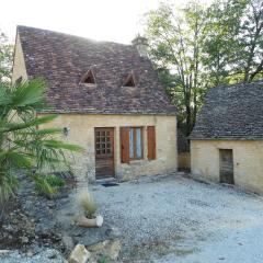 Maison isolée avec jardin à 1 km du centre de Sarlat, idéal pour visites et activités de plein air - FR-1-616-340