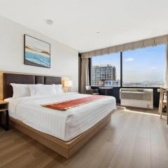 Ramada by Wyndham Flushing Queens