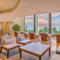 Hyatt Regency Waikiki Beach Resort & Spa