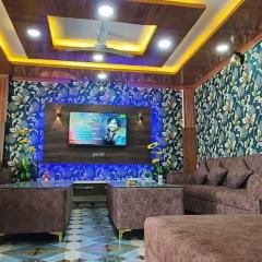 Noor Palace