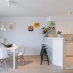 Huswell - Beachfront apartment with bike storage & terraces