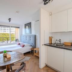 Perfect Stay Holiday, Moment at Sea