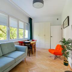 Hoza str Apt Close to everything