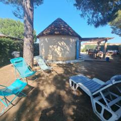 5 min voiture village de Noël joli mas de pêcheurs rénové classé 4 étoiles 8 couchages