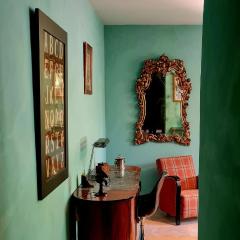 Heure Bleue Uzès Villa d'antiquaire 160 m2 Suites et Jardin