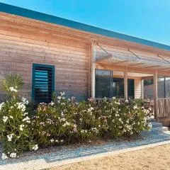 COTTAGE 2chambres-piscine-mer-plages-pistes cyclables