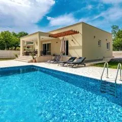 Villa Grace, a romantic single story villa with a pool