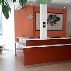 7 Days Inn Tianjin Binhai New District Yujiabao Metro Station