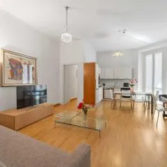 Central Milan Apartment - 10 min Duomo