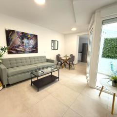 Central and bright beach apartment