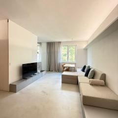 Central & Modern Apartment