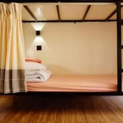 Dengba International Youth Hostel - Shenzhen Futian Convention and Exhibition Center Branch