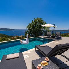 Villa Blue Sunset
