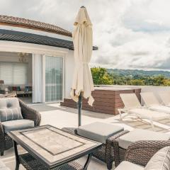 Penthouse with jacuzzi in Lake View