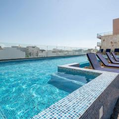 Peaceful Retreat with Pool Gym & Garden Lounge