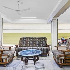Capital O Samrat Palace Near Nampally Station