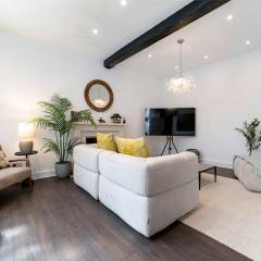 Premium Hyde Park Townhouse by Madestays