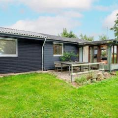 6 person holiday home in Thyholm