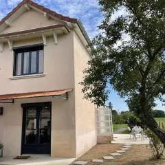 Gîte champêtre rénové avec jardin et BBQ, proche parc Le PAL - FR-1-489-347