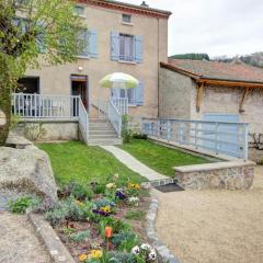 Gîte rural familial avec jardin, terrasse et équipements modernes près du Parc Livradois Forez - FR-1-496-22