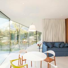 Designer South Side Apartment In The Dolomites