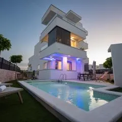Nova Luxury Residence apartment with private heated pool