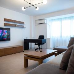 Elegant 2BR Apartment in Chic Area