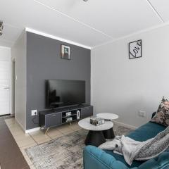Luxe Studio In Fourways