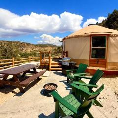 Yurt Overlook #02 with AC and Private Bath King Suite