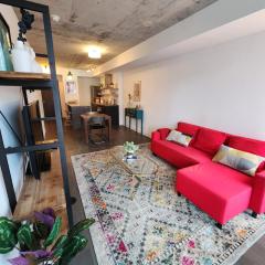 Stylish 1BDR Loft with Office Space in the Heart of Toronto