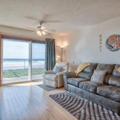 Beachfront Suite On The Ground Floor - Sleeps 4 - Pool and Sauna