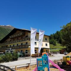 Forest hyacinth riding stable Alpin Appart