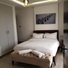 Blowsuites Furnished Apartment