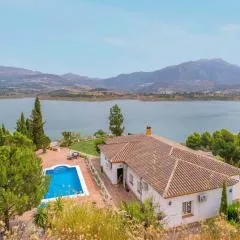 Casa Rocio y Paloma Vinuela by Ruralidays