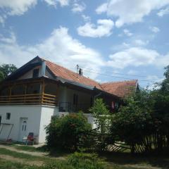 Pansion kod, Obrada, Devojčki Bunar