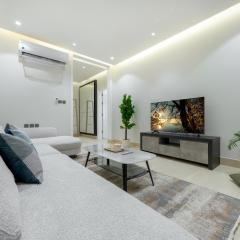 3 bedrooms aprt in al malqa