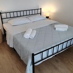 Modern Apartment 15-min-to-Venice