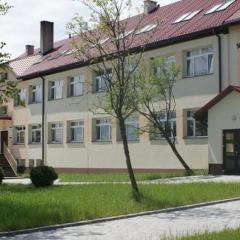 Szkolne Schronisko Młodzieżowe w Hucie Starej