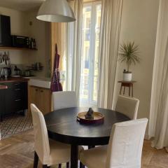 Nice 56m with balcony in rotunda near the sea