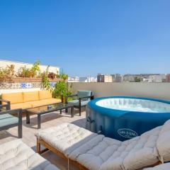 Charming 3 bedroom with jacuzzi and terrace MCAR1-2