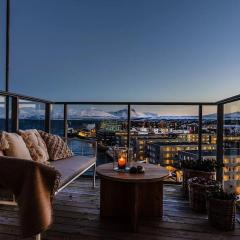 Arctic Sky Loft I Sea View I Central
