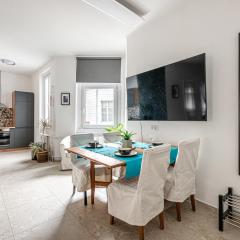 78 sqm Downtown Designer Boho Loft - Astoria