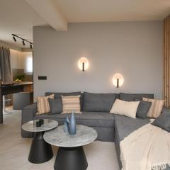 Holi Top Luxurious Apartment