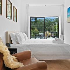 Quarto - Varanda - Frigobar - Wi-Fi - Garagem