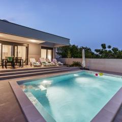 Modern Family Villas with Private Pool - Mia & Teo
