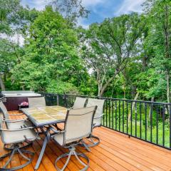 Hot Tub, Water Access Cabin Near Lake Red Rock!