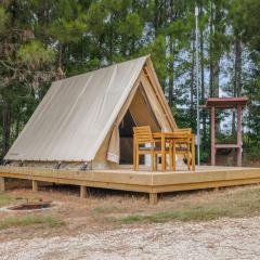 Cozy Lakeside Glamping Escape by Lake Livingston