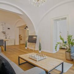 Central Luxury Garden Apartment Brasov