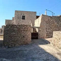 Πέτρινο σπίτι-Stone house