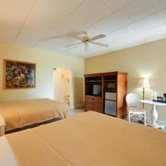 Poolside Paradise with Dock in Everglades!